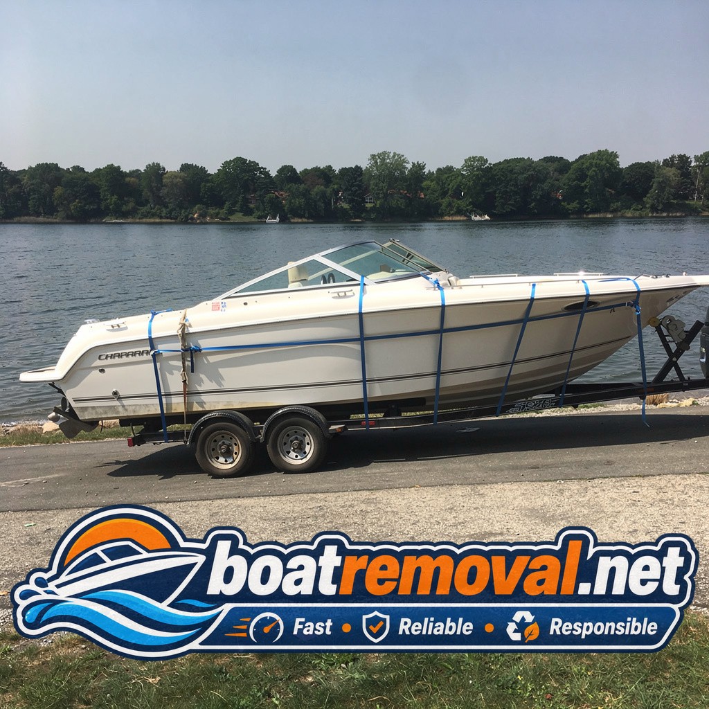 28 ft Chaparral cuddy cabin loaded for hauling, Bay Village Ohio