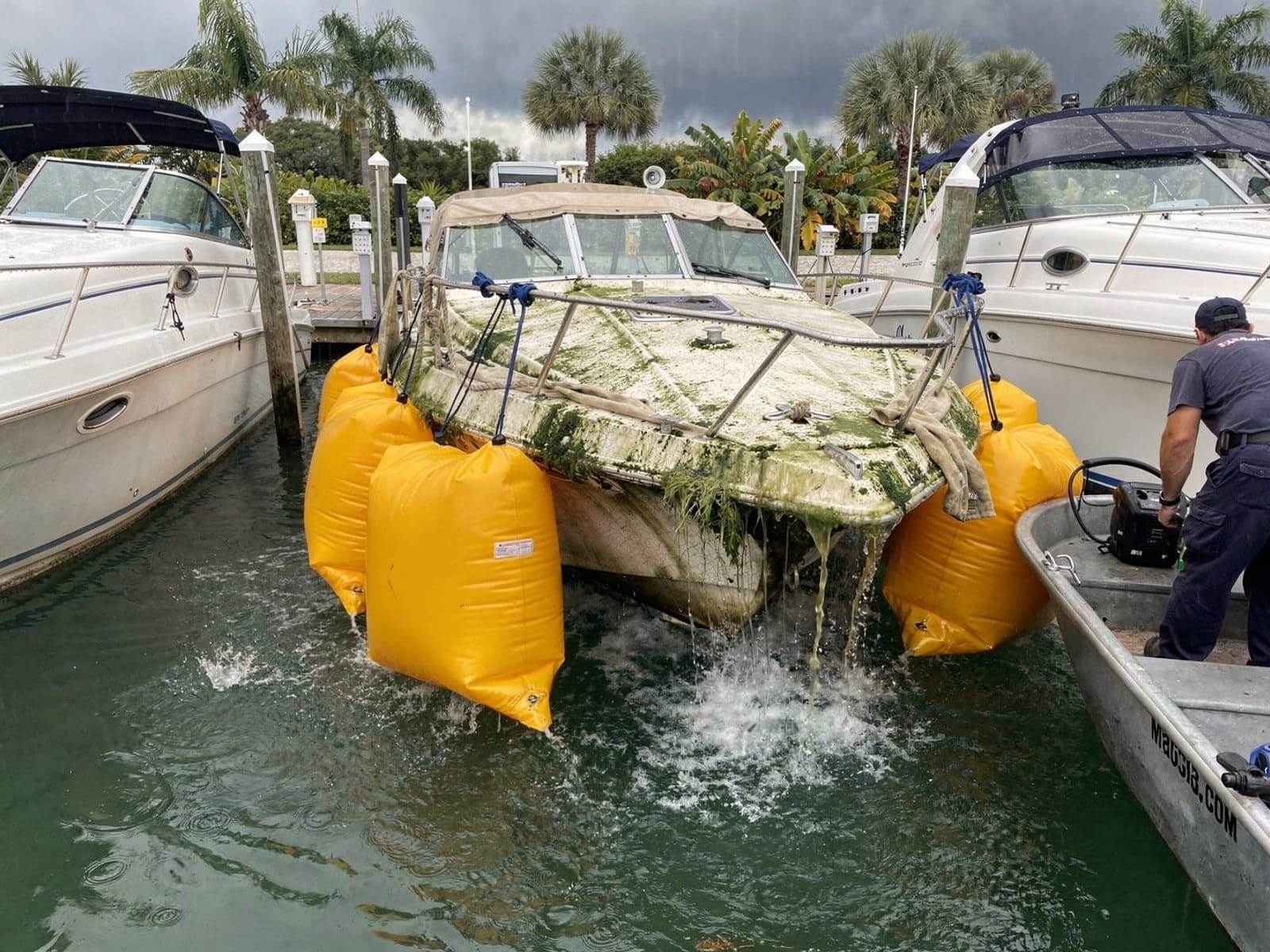 23 ft Rinker 232 raised by lift bags in Crestview, FL