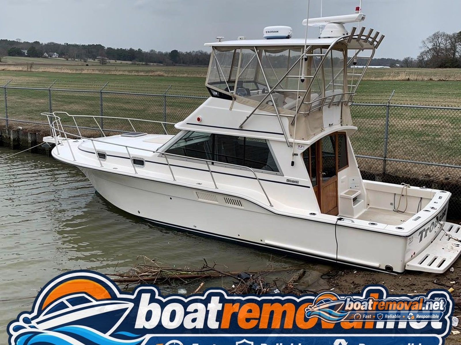 Rinker 232 removal Coral Gables FL