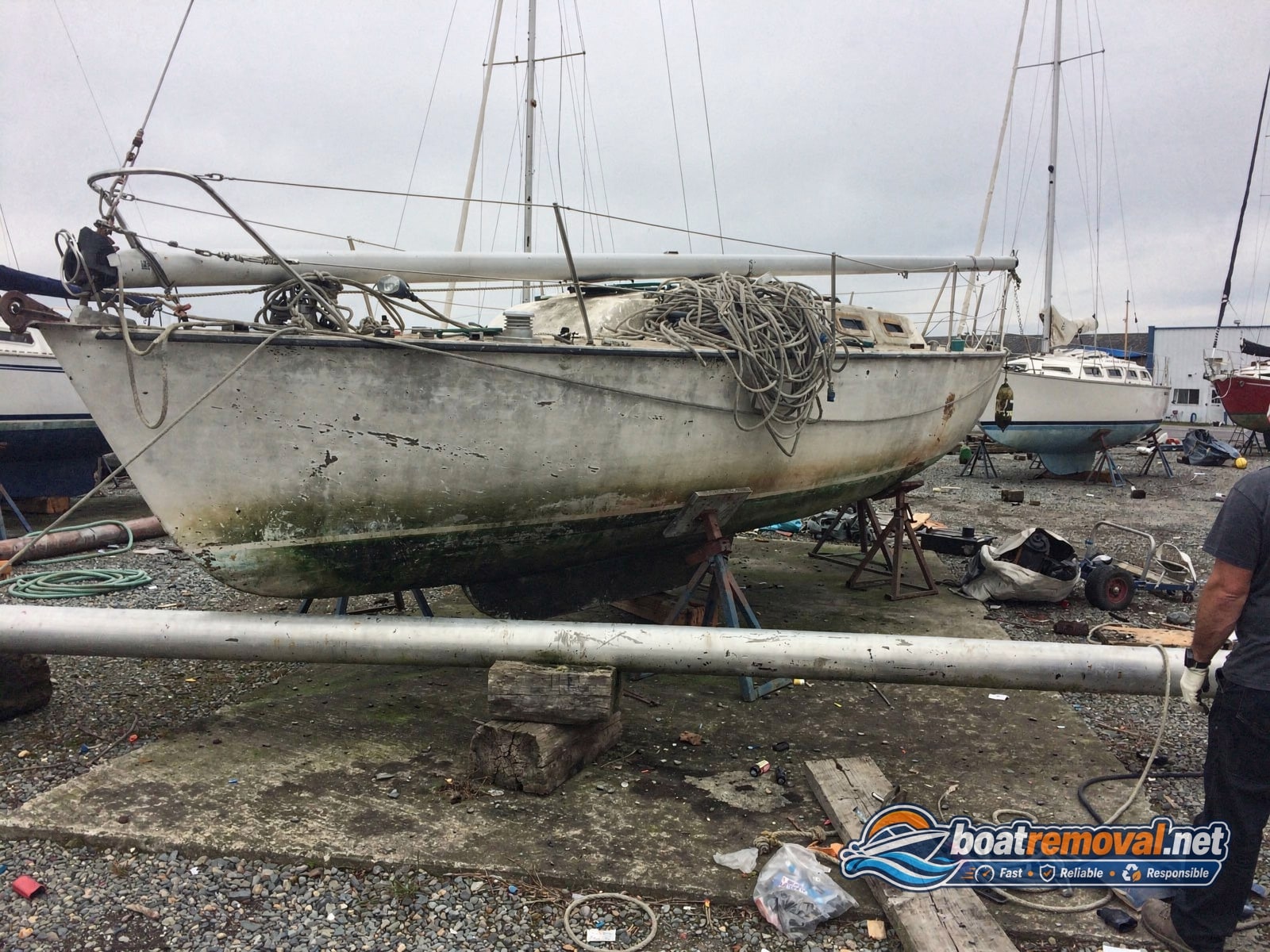 Hunter 23.5 removal Kenosha WI