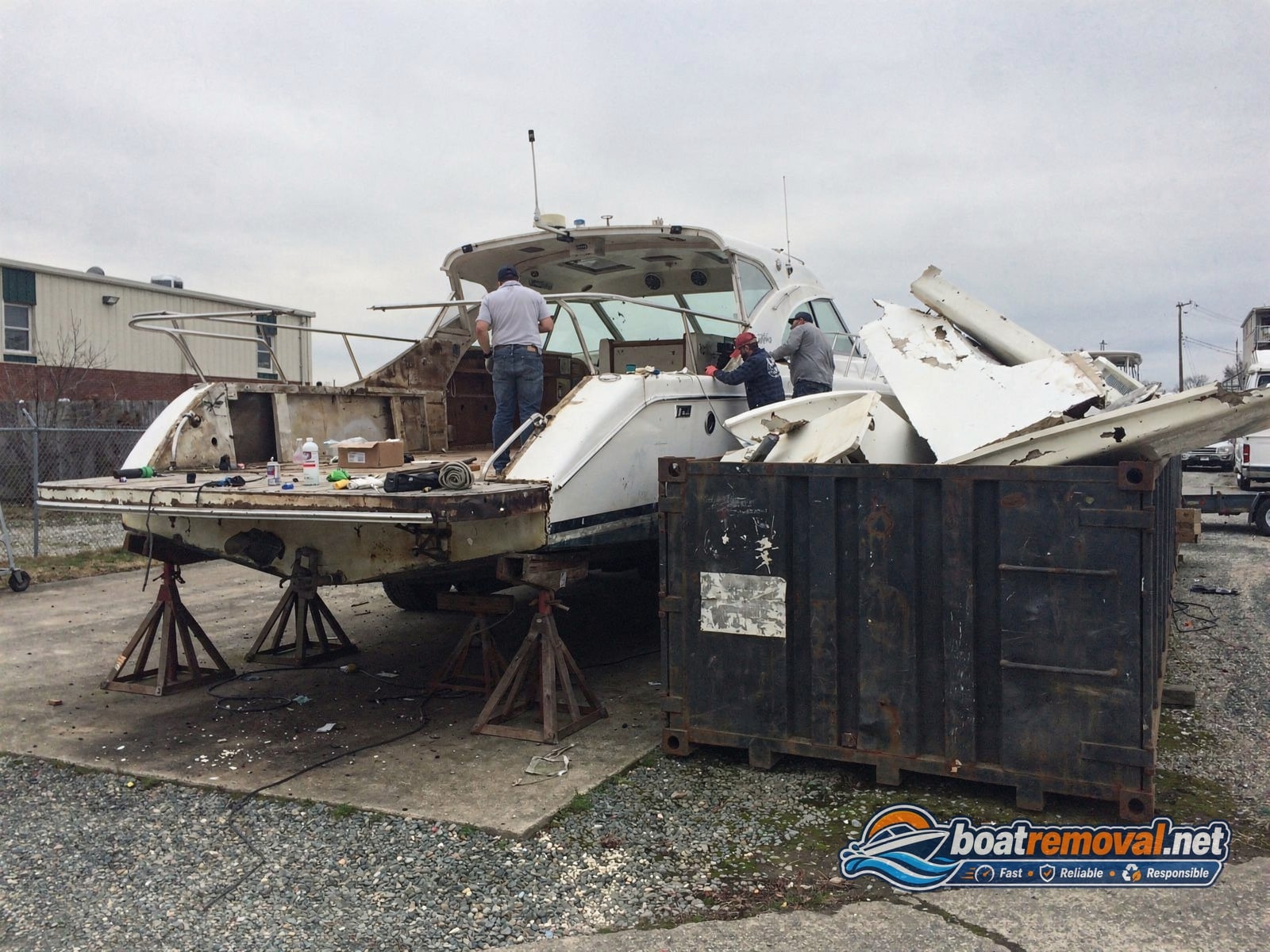 Glasspar Seafair loaded for removal Beaverton OR